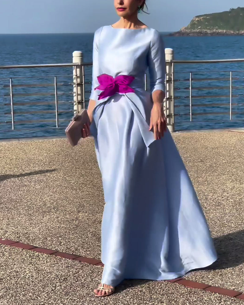 Elegant, plain dress with three-quarter sleeves and bow