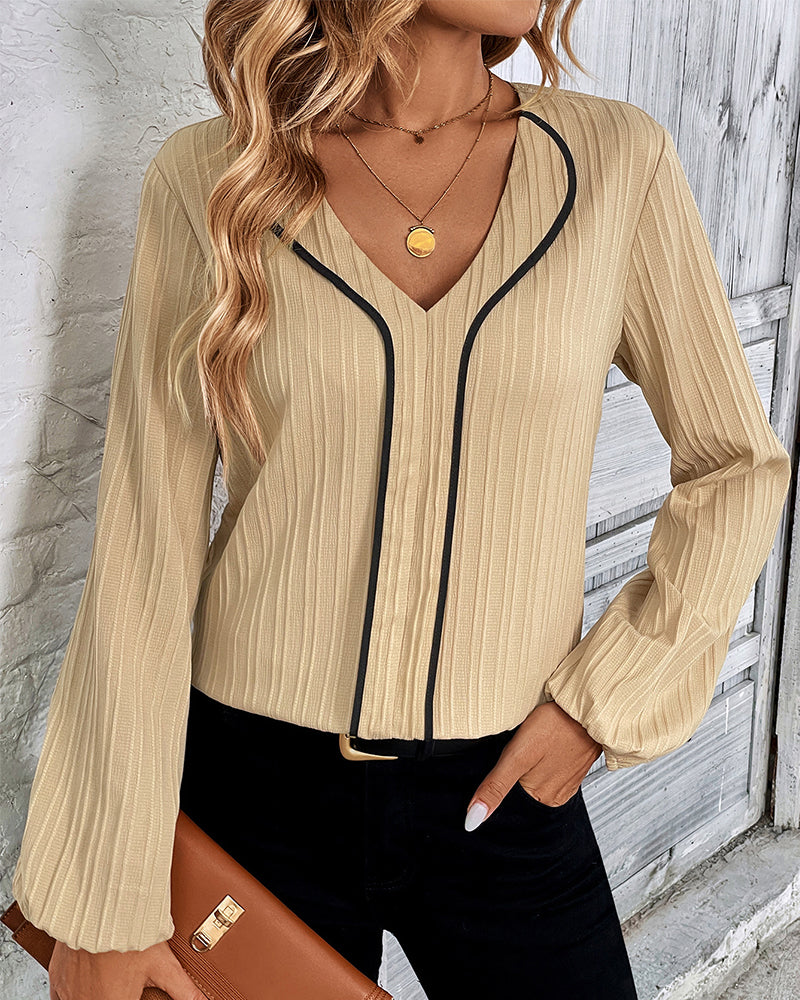 Modefest- Elegantes Langarmshirt mit V-Ausschnitt Khaki