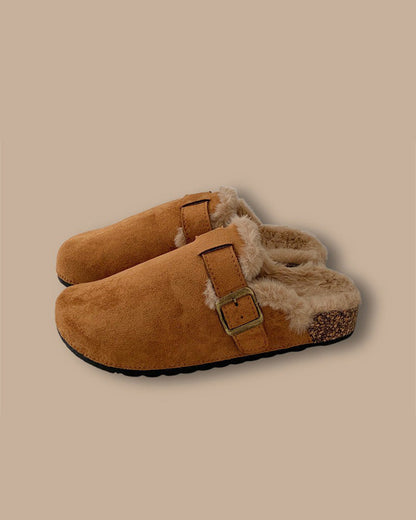 Retro-slipper mit geschlossener spitze und einfarbiger farbe