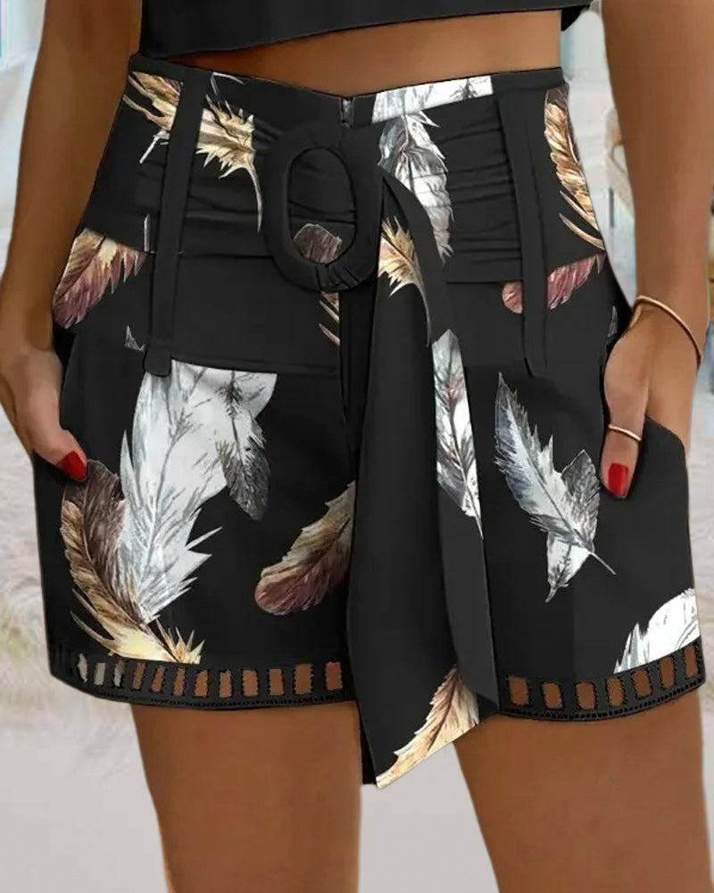Modefest- Elegante Shorts mit Federprint und Ausschnitt