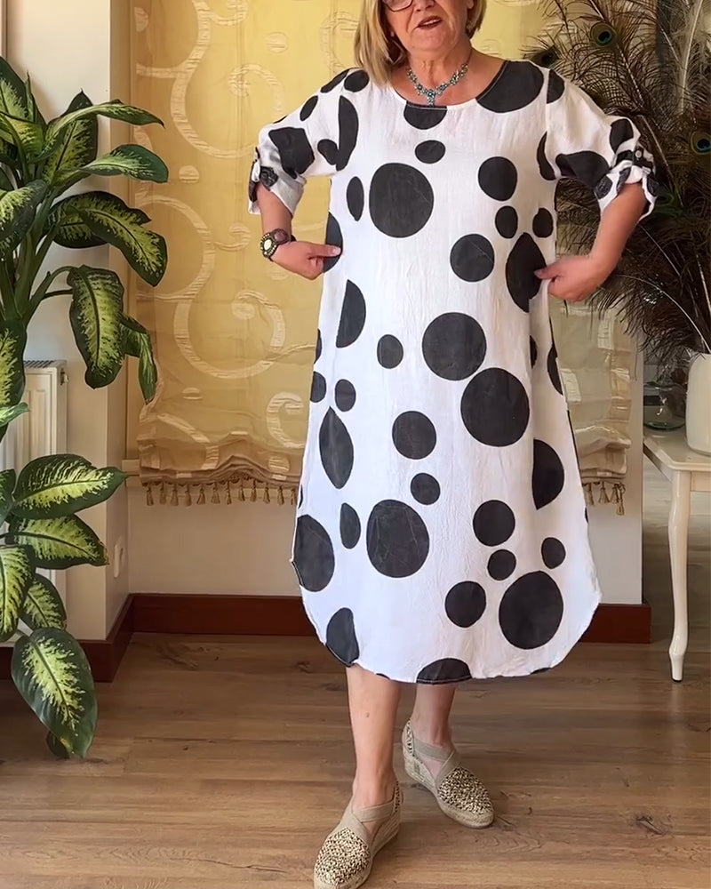 Modefest- Lässiges, lockeres kleid mit großem polka-dot-print und rundhalsausschnitt