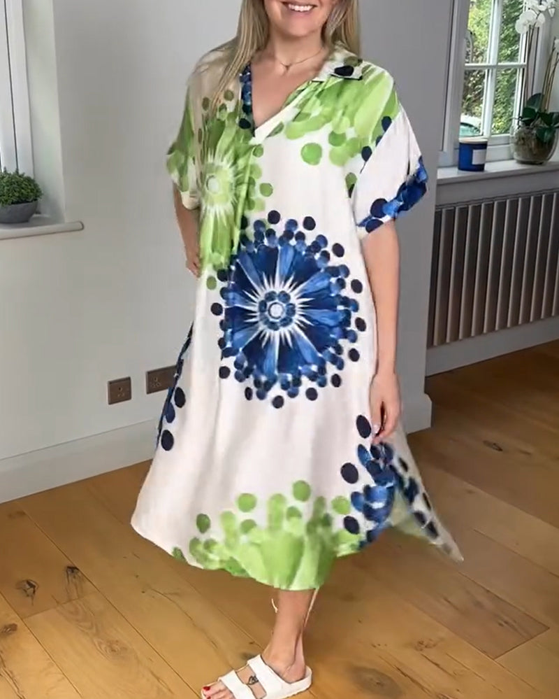 Kurzärmliges, lockeres kleid mit print