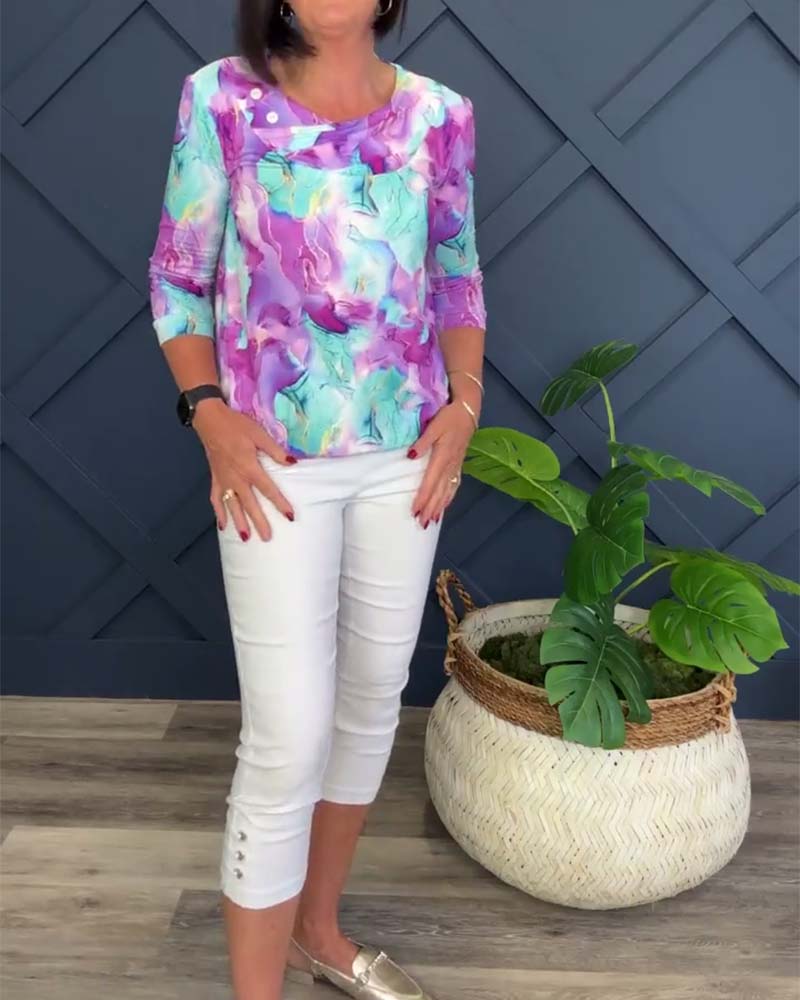 Casual printed blouse with round neck