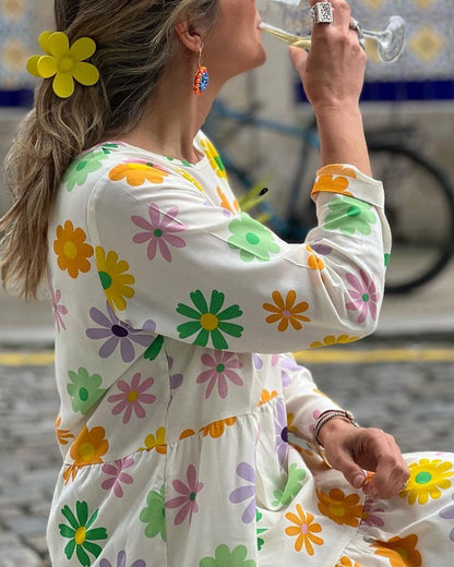 Modefest- Langärmliges Kleid mit Einsätzen und Blumendruck