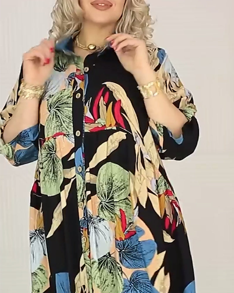 Loose, colorful printed dress with lapels