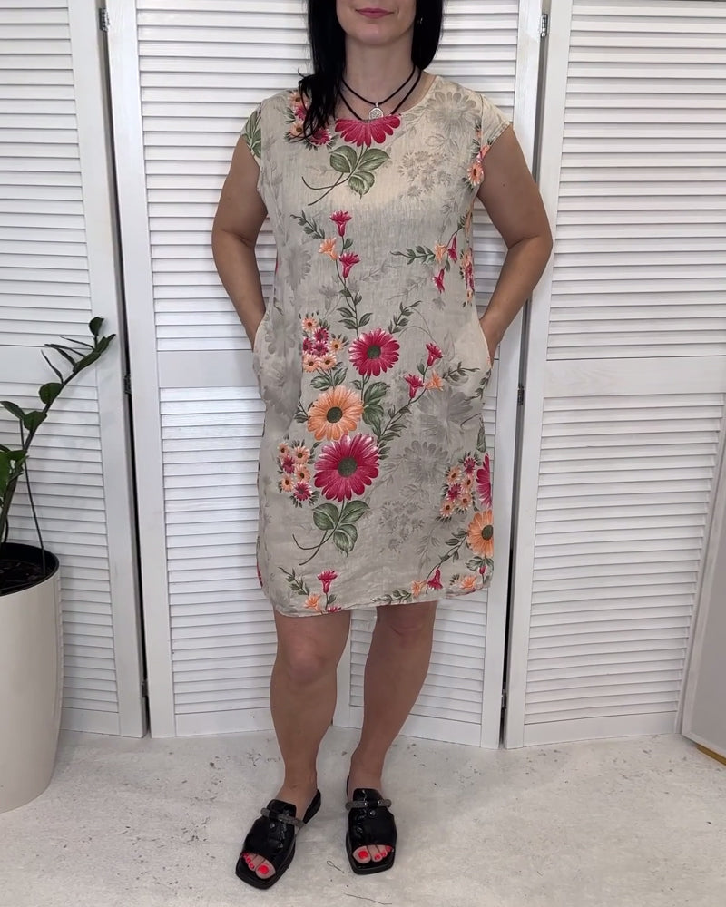 Vintage floral print dress with pocket