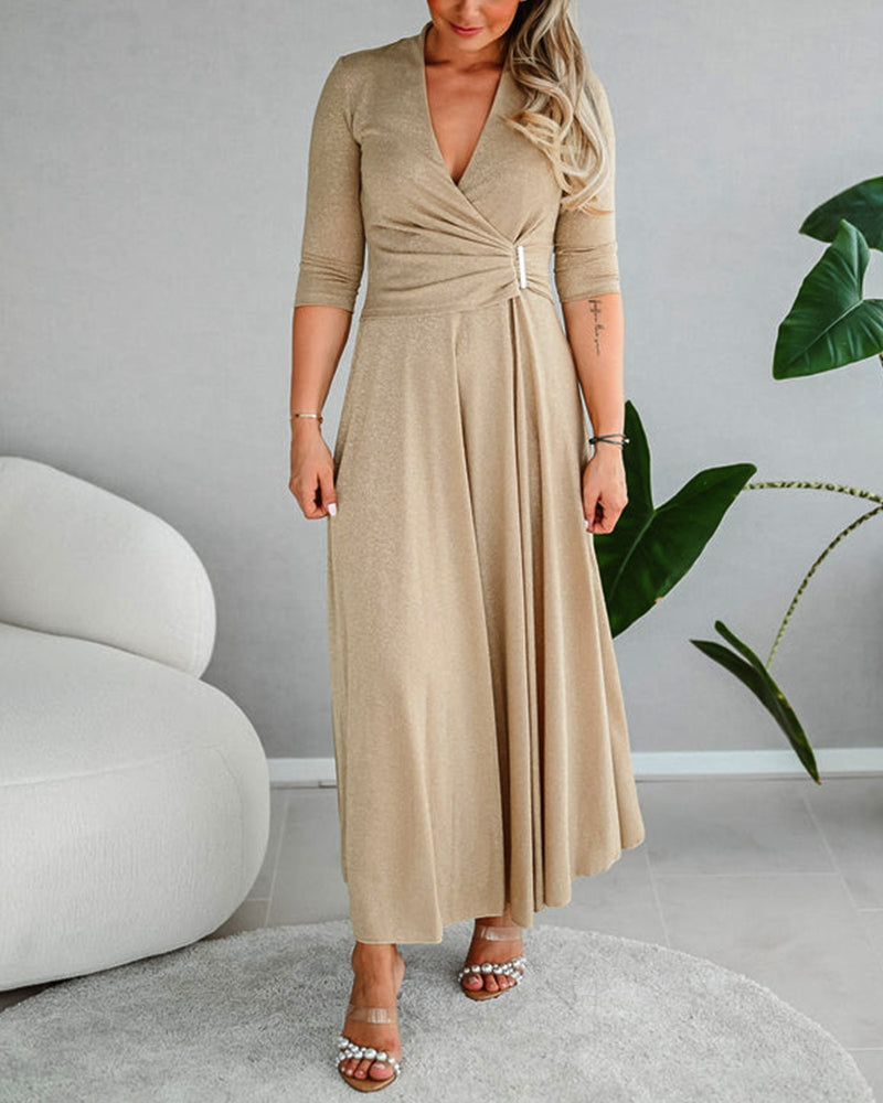 Elegant, plain dress with V-neck and three-quarter sleeves