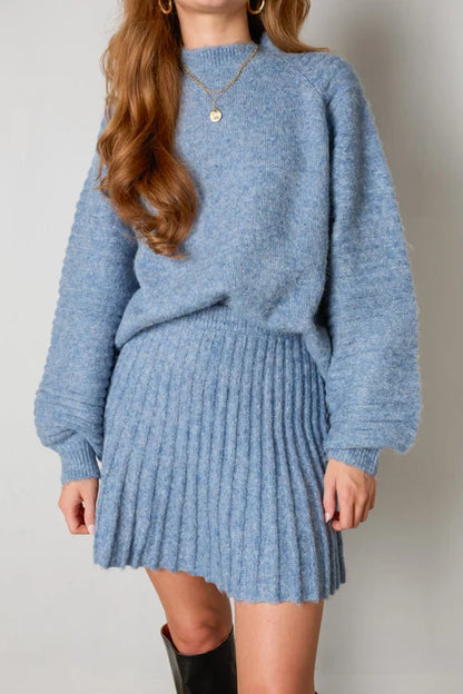 Modefest- Eleganter Plissee-Pullover und -Rock Staubig blau