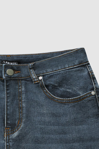 Modefest- Bestickte Jeans mit mittlerer Taille